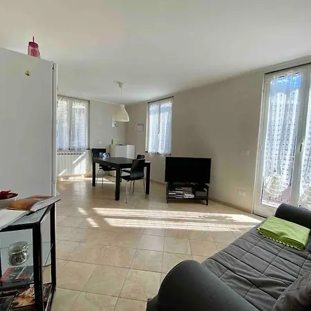 Apartament Bilocale Grazioso Montefiorito *